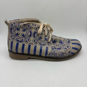Goby Lace Up Ankle Booties Taupe Blue Print Women’s EU 38 US 7.5-8 Lug Sole